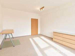 Pronájem bytu 2+kk, Praha - Řeporyje, Wiesenthalova, 69 m2