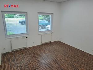 Pronájem kanceláře, Praha - Řepy, Třanovského, 34 m2