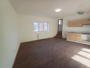 Pronájem bytu 1+1, Stod, Ostrovní, 67 m2