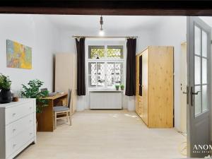 Prodej bytu 2+1, Praha - Bubeneč, Národní obrany, 51 m2