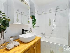Prodej bytu 2+1, Praha - Bubeneč, Národní obrany, 51 m2