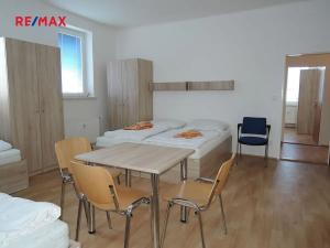 Pronájem ubytování, Hostivice, Sportovců, 110 m2