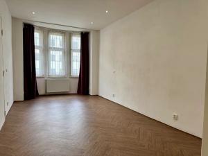 Pronájem bytu 2+1, Praha - Nusle, Táborská, 95 m2