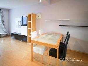 Pronájem bytu 2+kk, Brno - Slatina, Vyškovská, 53 m2