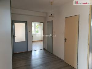 Pronájem bytu 4+1, Zbuzany, V Zahradě, 73 m2
