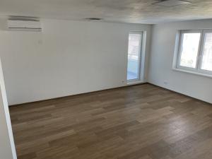 Pronájem bytu 2+kk, Kroměříž, Purkyňova, 69 m2