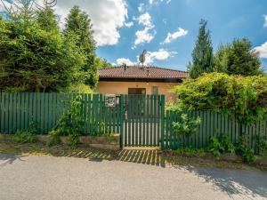 Prodej rodinného domu, Bratronice - Dolní Bezděkov, V Uličce, 100 m2
