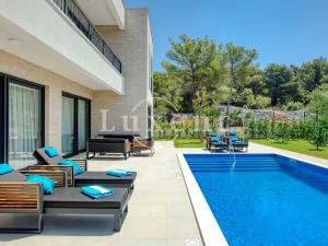 Prodej vily, Šibenik, Chorvatsko, 250 m2