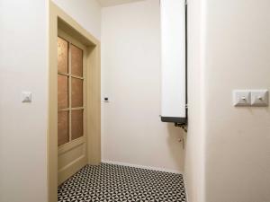 Pronájem bytu 1+1, Praha - Vršovice, Ruská, 44 m2