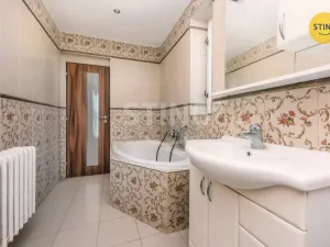 Prodej rodinného domu, Staré Jesenčany, 140 m2