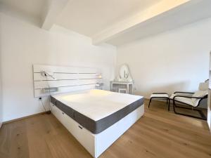 Pronájem bytu 1+1, Praha - Žižkov, Ambrožova, 46 m2