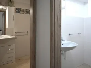 Prodej ubytování, Jiřice u Miroslavi, 662 m2