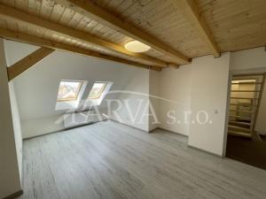 Pronájem bytu 3+1, Plzeň - Jižní Předměstí, U Trati, 90 m2