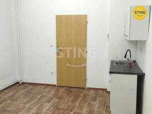Pronájem obchodního prostoru, Litovel, Nám. Př. Otakara, 17 m2