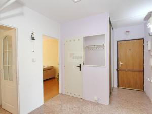 Prodej bytu 3+kk, Praha - Řepy, Skuteckého, 77 m2