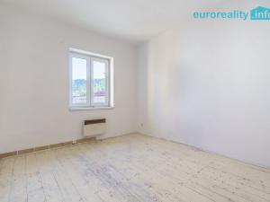 Prodej bytu 3+1, Nejdek, Husova, 70 m2