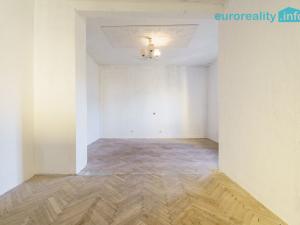 Prodej bytu 3+1, Nejdek, Husova, 70 m2