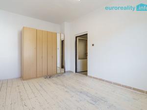 Prodej bytu 3+1, Nejdek, Husova, 70 m2