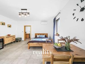 Prodej rodinného domu, Perná, 205 m2