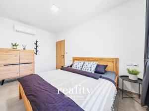 Prodej rodinného domu, Perná, 205 m2