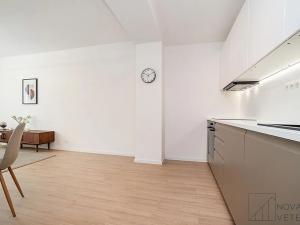 Prodej bytu 2+kk, Praha - Černý Most, Vybíralova, 47 m2