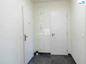 Prodej bytu 2+kk, Praha - Malešice, Azzoniho, 67 m2