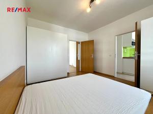 Pronájem bytu 2+1, Praha - Michle, Jihlavská, 50 m2
