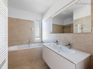 Prodej rodinného domu, Vestec, Máchova, 161 m2