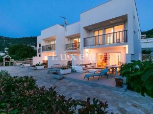 Prodej vily, Vis, Chorvatsko, 320 m2
