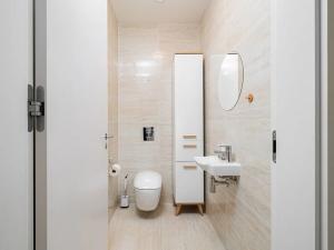 Prodej bytu 3+kk, Praha - Břevnov, Skokanská, 92 m2