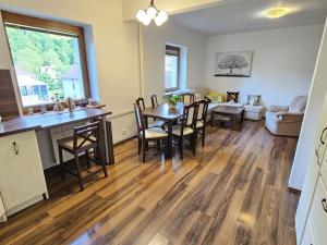 Prodej rodinného domu, Velké Březno, Mlýnská, 250 m2