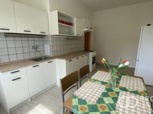 Prodej bytu 2+kk, Vsetín, Josefa Sousedíka, 54 m2