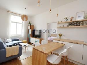 Pronájem bytu 3+kk, Praha - Libeň, Vacínova, 57 m2