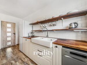 Prodej bytu 3+1, Znojmo, nám. Kpt. Otm. Chlupa, 73 m2