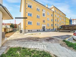 Prodej bytu 3+1, Znojmo, nám. Kpt. Otm. Chlupa, 73 m2