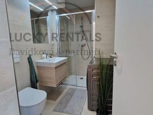 Pronájem bytu 2+kk, Praha - Smíchov, Plzeňská, 40 m2