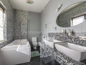 Prodej vily, Sulice, 290 m2