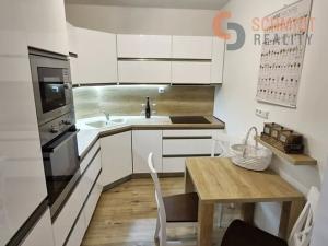 Prodej bytu 2+kk, Mikulov, Koněvova, 46 m2