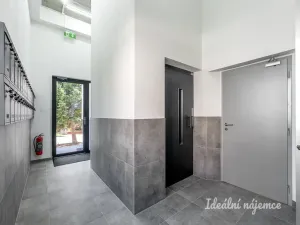 Pronájem bytu 2+kk, Praha - Kyje, Za černým mostem, 67 m2