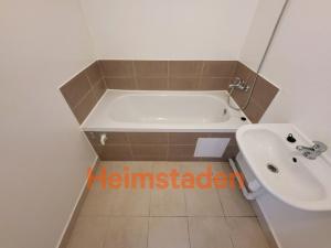 Pronájem bytu 2+1, Karviná - Nové Město, Nedbalova, 58 m2