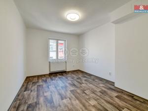 Prodej bytu 4+1, Cheb, Májová, 121 m2
