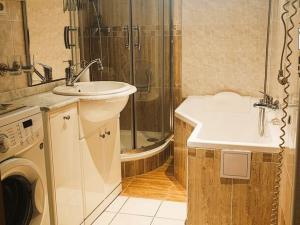 Pronájem bytu 3+kk, Ostrava, Slavíkova, 81 m2