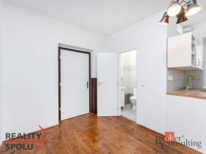 Pronájem bytu 2+kk, Praha - Dubeč, K pastvinám, 42 m2