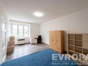 Pronájem bytu 2+1, Praha - Střešovice, Na Malovance, 56 m2