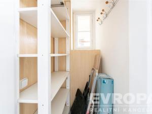 Pronájem bytu 2+1, Praha - Střešovice, Na Malovance, 56 m2