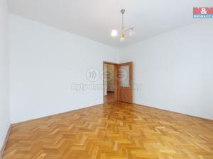 Pronájem bytu 3+1, Karlovy Vary - Dvory, Závodní, 100 m2
