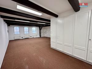 Pronájem kanceláře, Žatec, náměstí Svobody, 93 m2