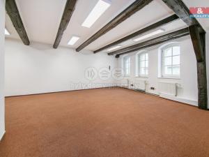 Pronájem kanceláře, Žatec, náměstí Svobody, 93 m2