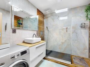 Prodej bytu 3+kk, Praha - Kunratice, V Zeleném údolí, 79 m2