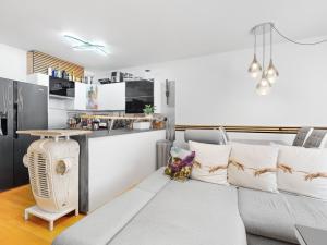 Prodej bytu 3+kk, Praha - Kunratice, V Zeleném údolí, 79 m2